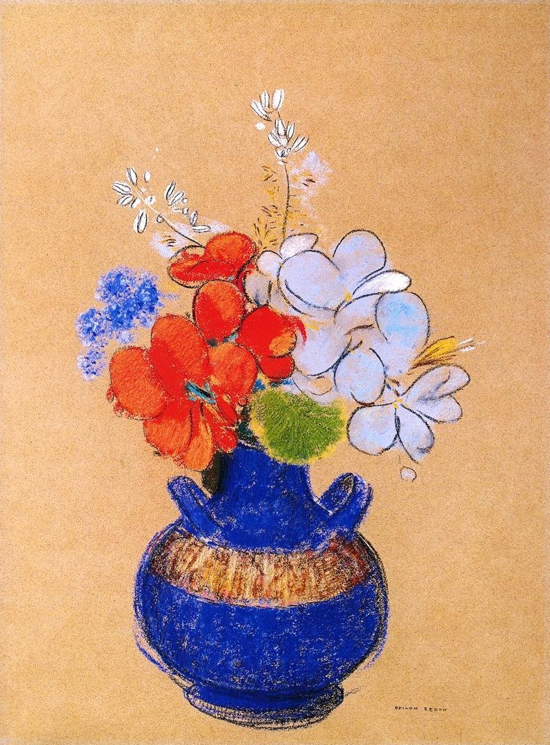 Синяя ваза с цветами
