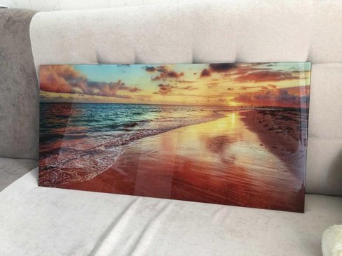 Стеклянное панно на стену