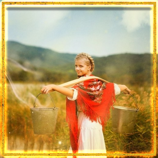 Женщина с коромыслом и ведрами