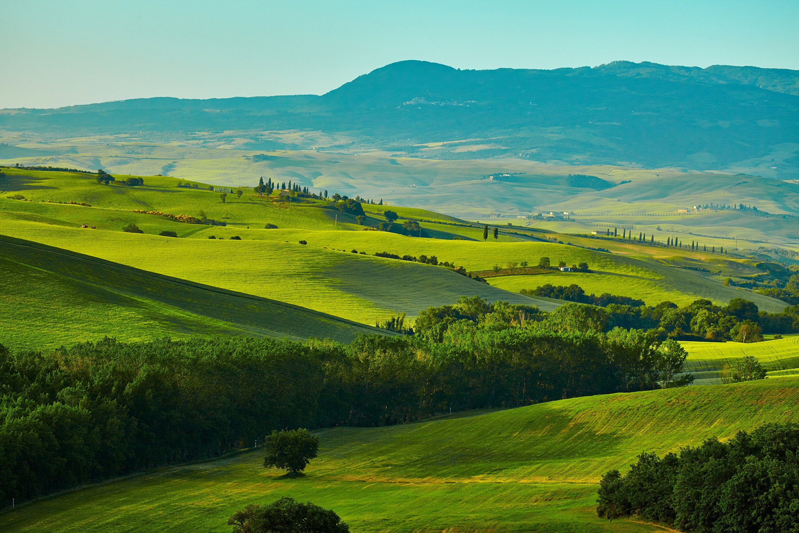 Тоскана Италия зелёные холмы