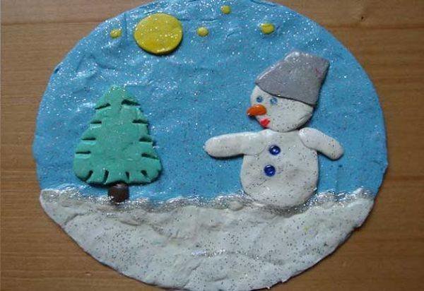 Новогодние поделки из пластилина