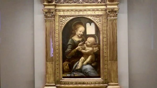 Мадонна Бенуа в Эрмитаже