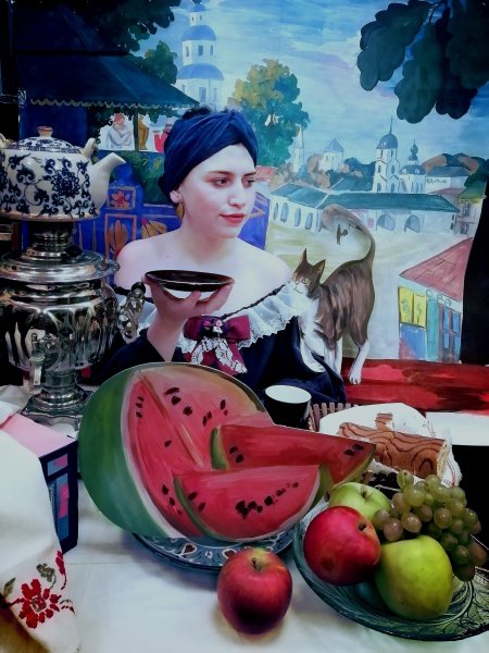 Кустодиев Купчиха за чаем