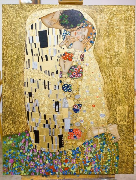 Густав климт поцелуй