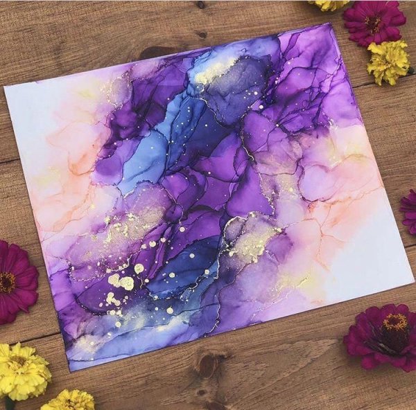 Алкогольные чернила картины в интерьере