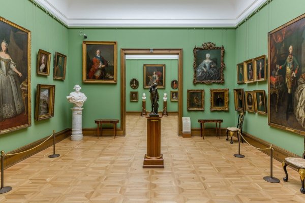 «Христос и грешница» Василия Поленова