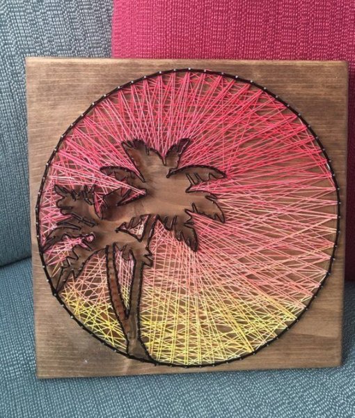 Панно из ниток и гвоздей