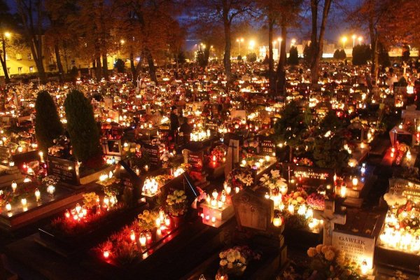 День всех святых (all Saints Day)