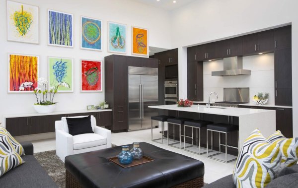 Яркие акценты в интерьере кухни