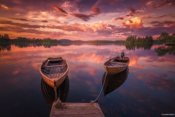 Красивая лодка