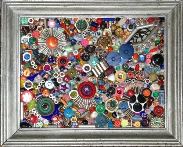 Панно из пуговиц