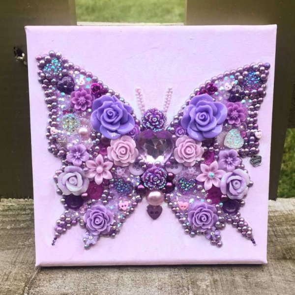 Панно из пуговиц