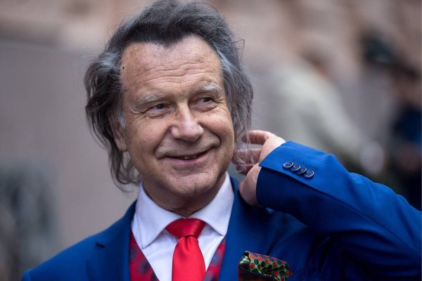 Александр Максович Шилов автопортрет