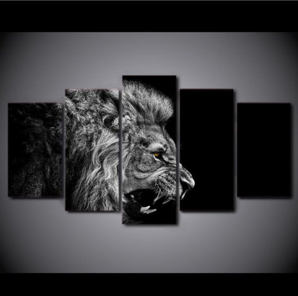 Картина Лев черно белая