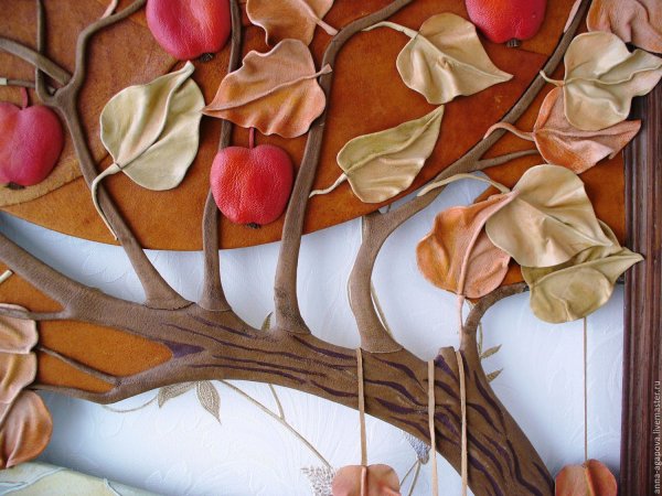 Объемные панно из кожи