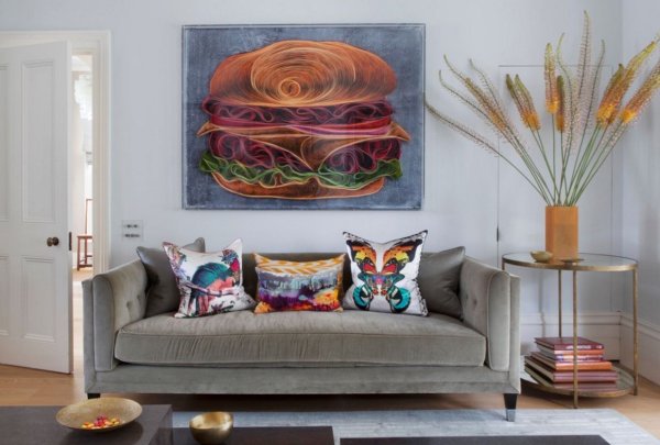 Арт объект в интерьере