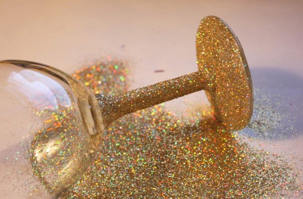 Картины из золотой пыли