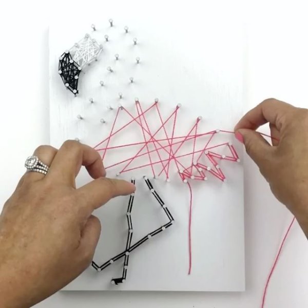 Панно с гвоздями и нитками цифры