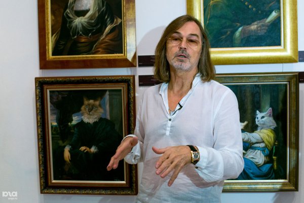 Московский художник Никас Сафронов