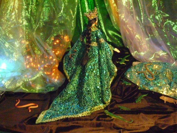 Малахитовая хозяйка медной горы