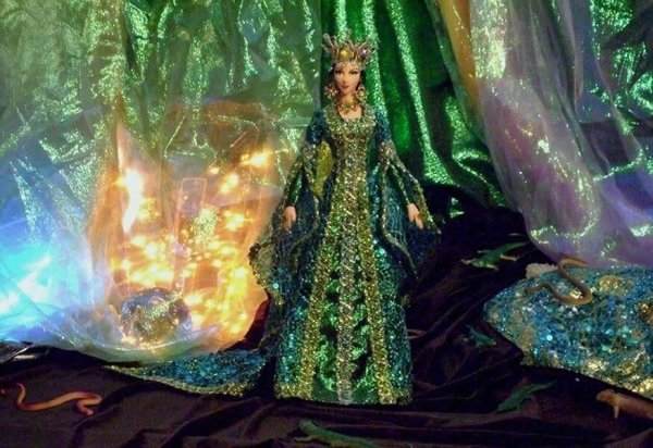 Хозяйка медной горы Бажов