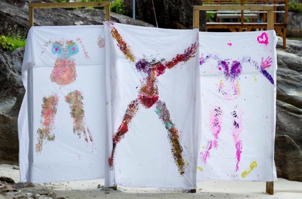 Картина отпечаток тела