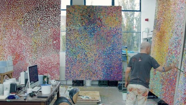 Дэмиен Херст точечные картины