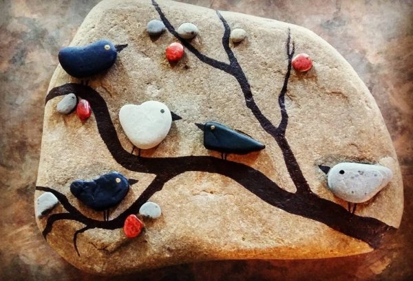 Панно из морских камушков