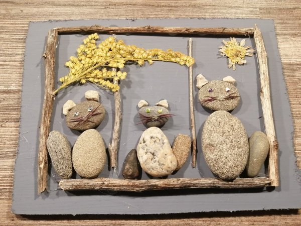 Дерево из гальки