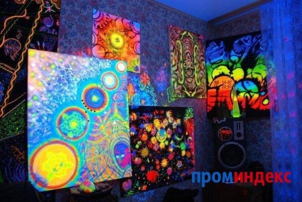 Флуоресцентная роспись стен