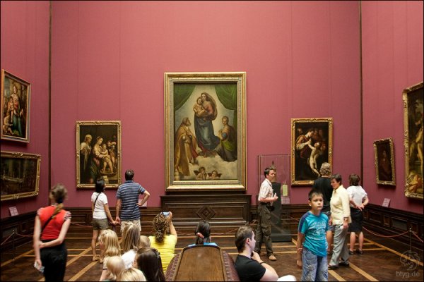 Дрезден картинная галерея Сикстинская Мадонна