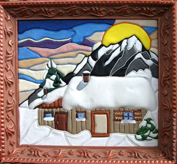 Панно из лоскутков кожи