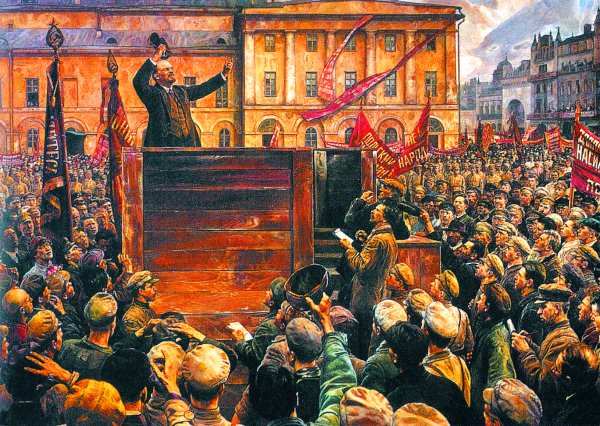 Ленин Владимир Ильич на броневике