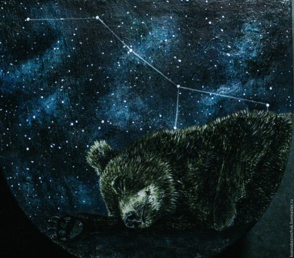 Сказочный белый медведь