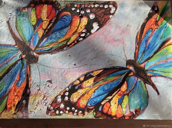 Бабочка акрилом