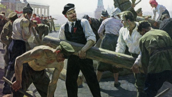 Владимир Ильич Ленин на субботнике