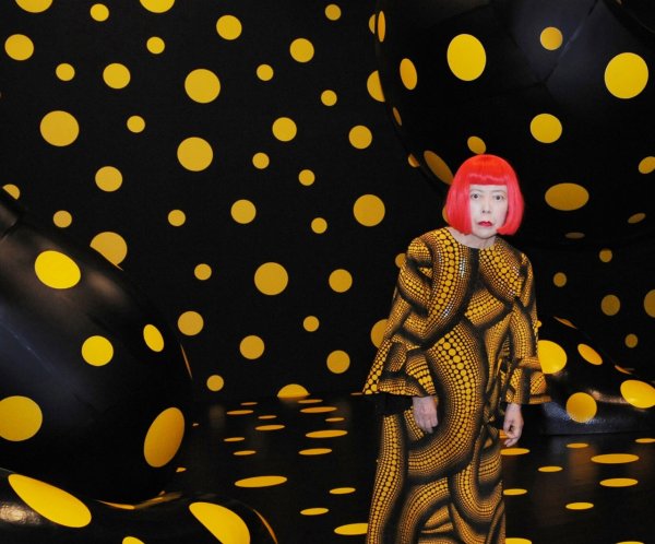Yayoi Kusama точки