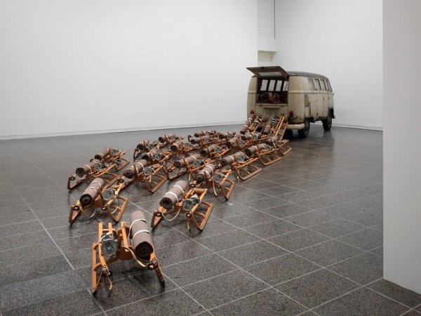 Джозеф бойс