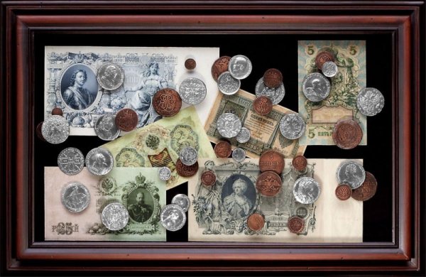 Панно из старинных монет