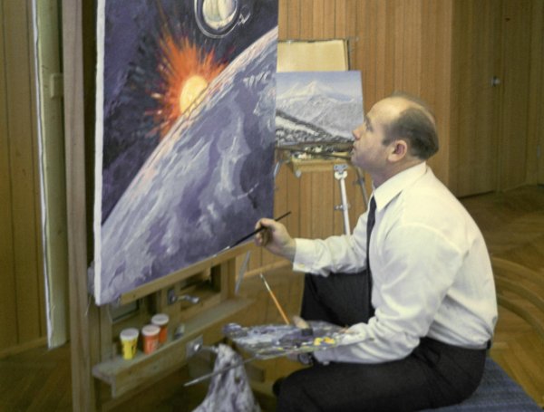 Леонов космонавт художник