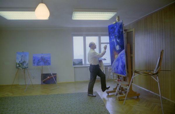 Алексей Леонов космонавт картины