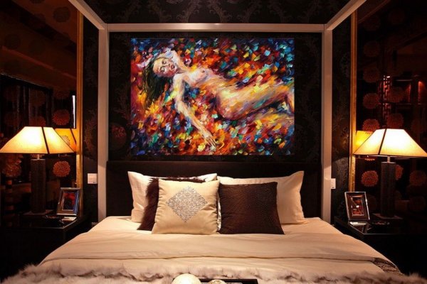 Картина в спальню