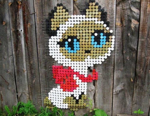 Мозаика из бутылочных пробок