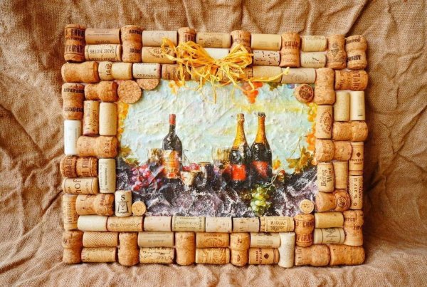 Панно из пробок