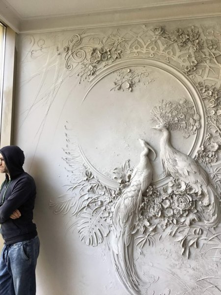 Гога Тандашвили барельеф