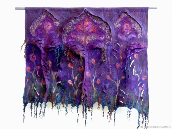 Валяное панно