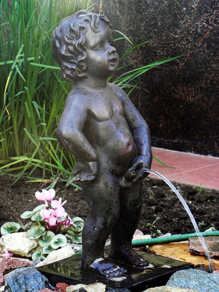 Писающий мальчик Брюссель