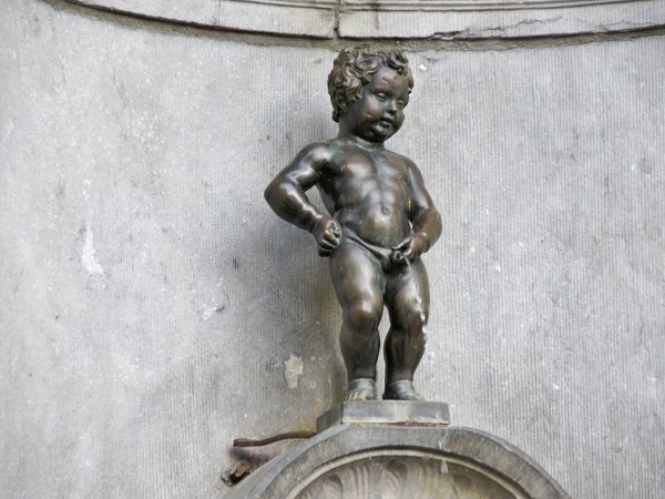 Франсуа Дюкенуа «писающий мальчик», 1619