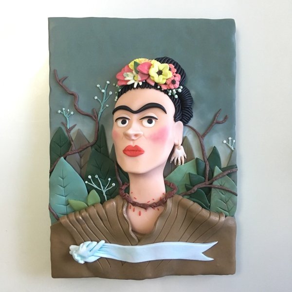 Фрида Кало из глины