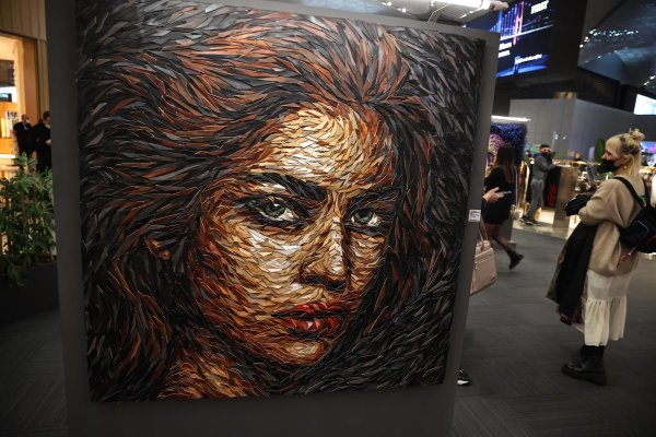 Картины в стамбульском аэропорту